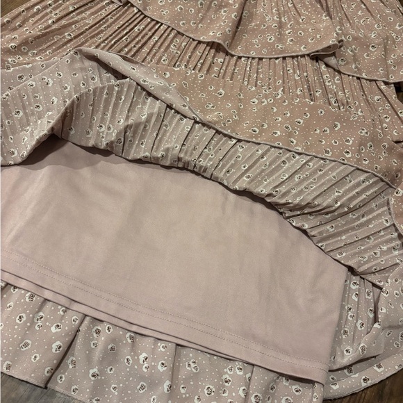 Dainty Jewells Mauve Floral Print, Tiered  Ruffle Skirt Women’s Medium - Picture 4 of 4